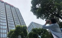 上海某大厦屋顶LOGO标识广告牌完损状况检测