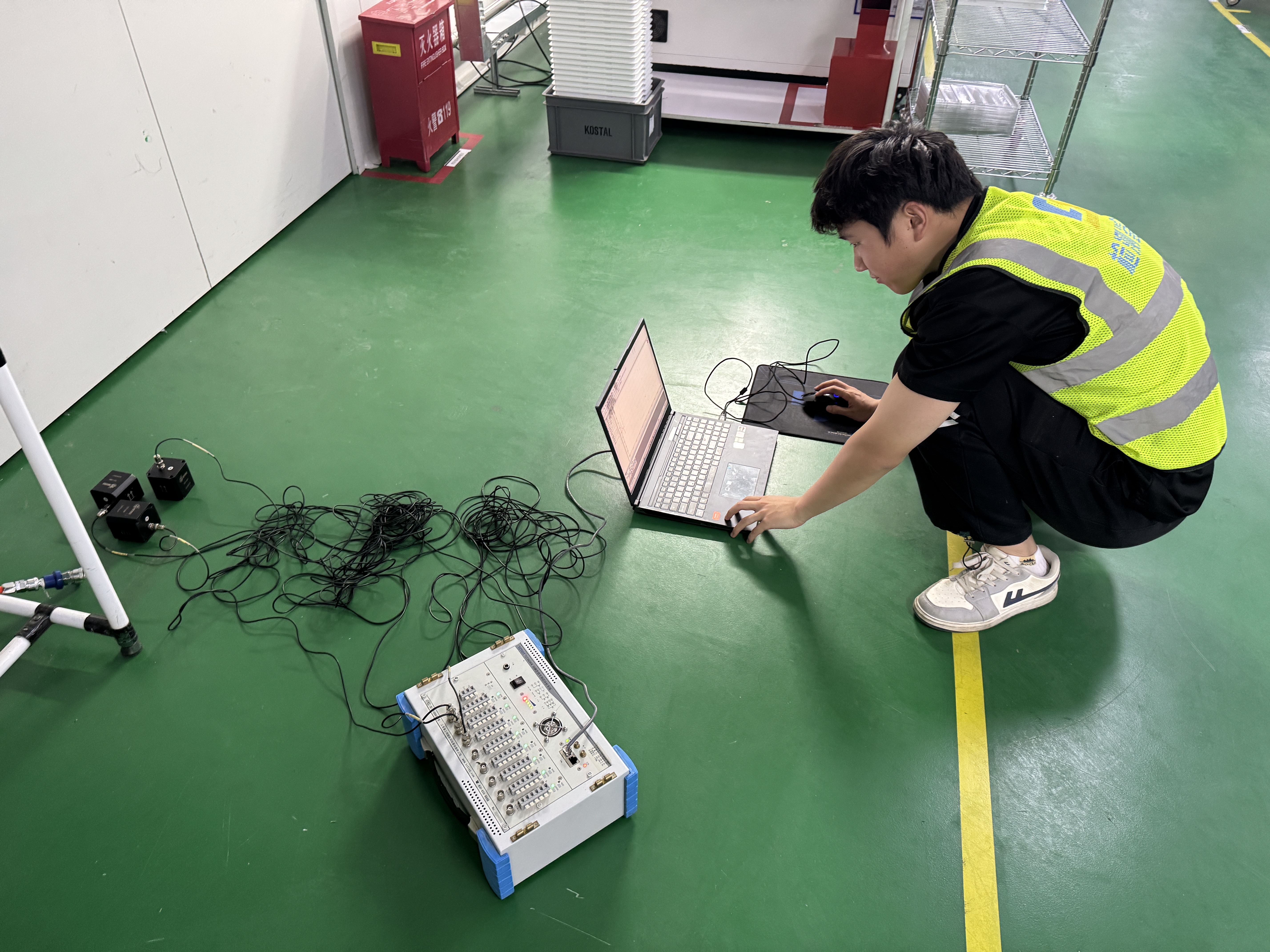 厂房 / 办公楼振动测试｜楼板振动、环境振动检测评估服务