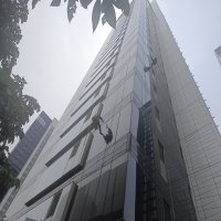 幕墙安全防线：玻璃与石材幕墙常规检测全解析