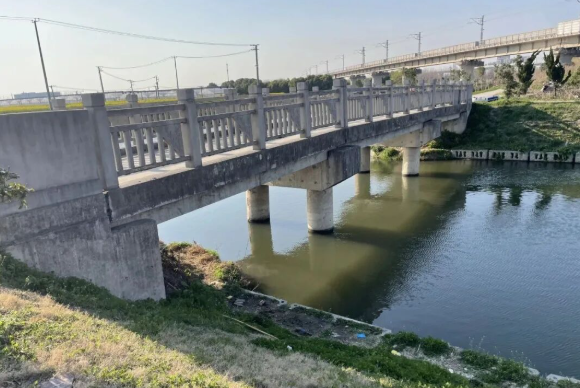 ae17a597-d43a-4432-9d46-ce5a6c857224 ae17a597-d43a-4432-9d46-ce5a6c857224