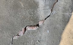 房屋安全检测鉴定之墙体裂缝原因分析